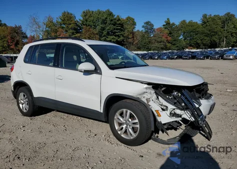 2017 Volkswagen Tiguan S z USA, uszkodzony, nr VIN WVGBV7AX8HK012214